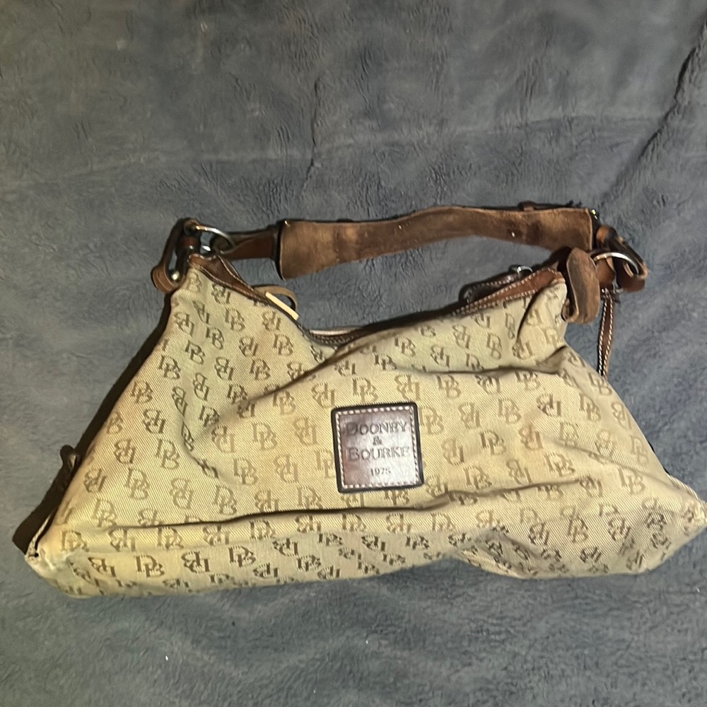 Dooney & Bourke hobo bag